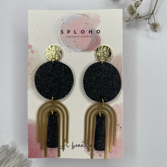 Handmade Elegant Boho Clay Earrings - Picture 4 of 8